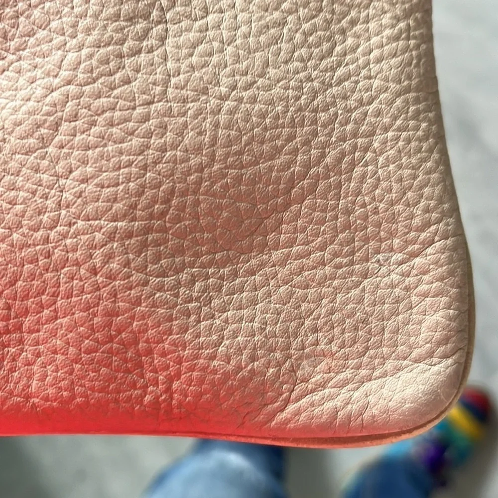 Kate Spade   Crossbody bag  beige  GUC  genuine leather pebbled    Every day bag